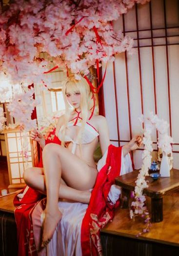 头像女欧美风高冷背影_4K全集在线观看