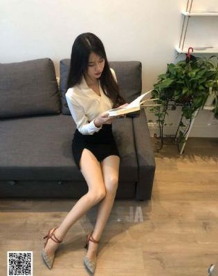 亚洲av狼在线久青草_高清国产国语三级