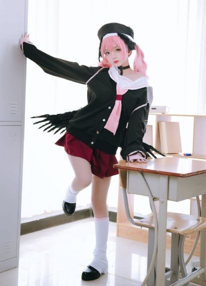 欧美鱼嘴高跟鞋_蓝光免费播放