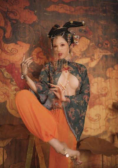 高清欧美女头无水印_1080神马在线观看