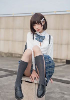 欧美女生穿搭_BD完整在线观看